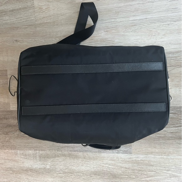 NWT Prada Re-Nylon Saffiano Duffel bag - Picture 6 of 8